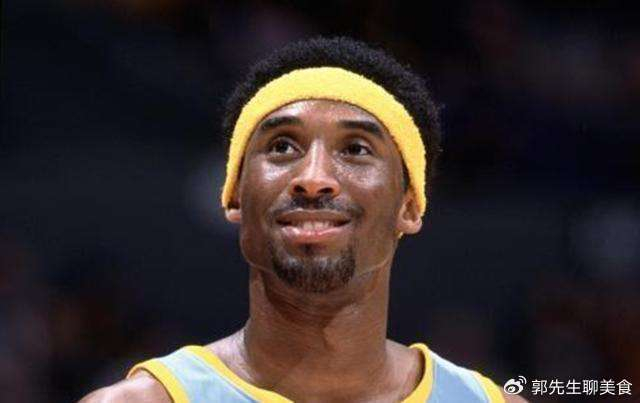 官方平台-最不适合戴发带的球星！姚明忍了，基德也忍了，唯独杜兰特忍不了|凯文·杜兰特|NBA|德克·诺维茨基|柯蒂斯·琼斯|体育赛事讨论_新浪体育_新浪新闻